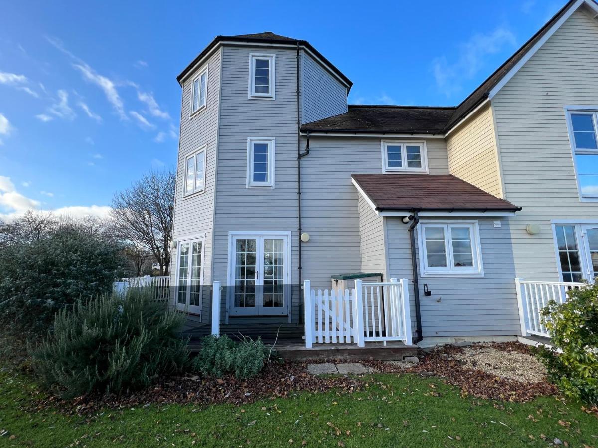 Barnsley, Turret House Windrush South Cerney