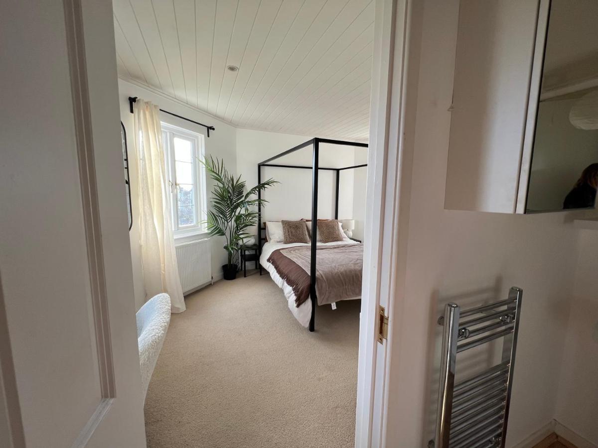 Barnsley, Turret House Windrush Holiday home